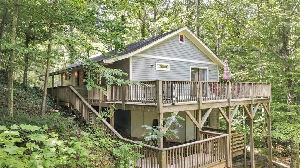 126 Silver Fox Drive, Dawsonville