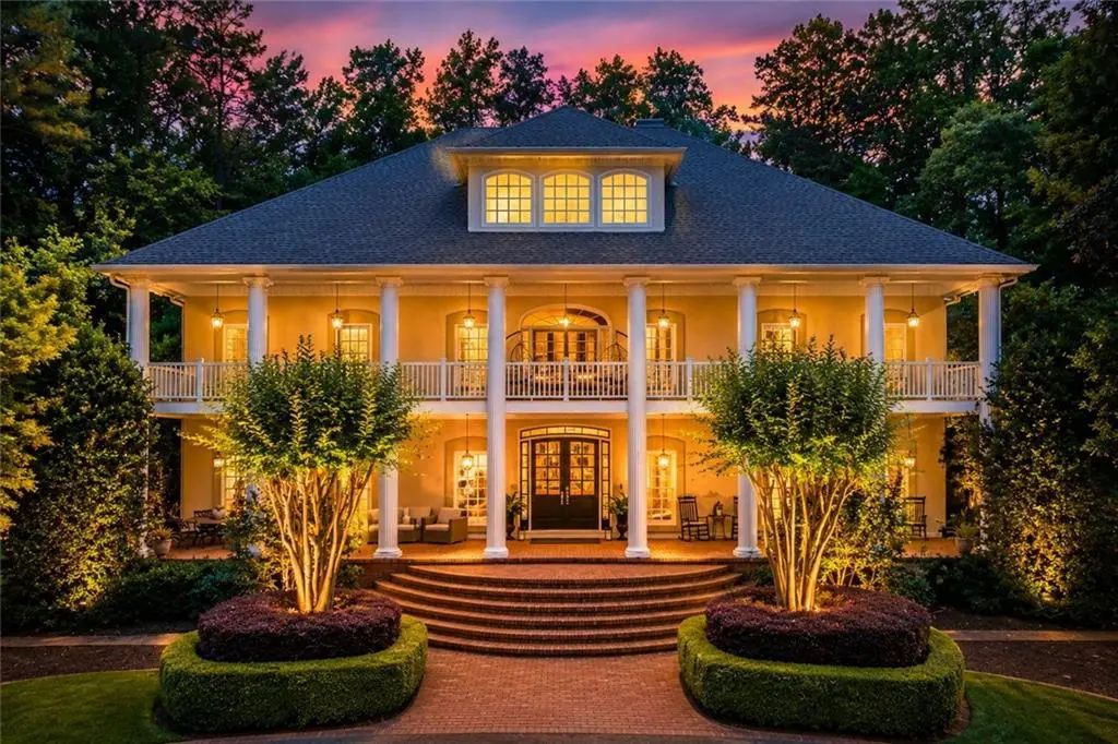 710 Walnut Drive, Marietta