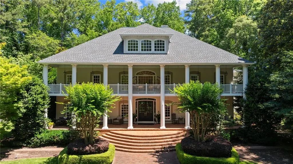 710 Walnut Drive, Marietta
