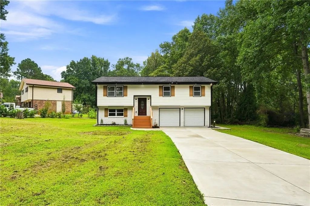 5827 Christopher Lane, Lithonia