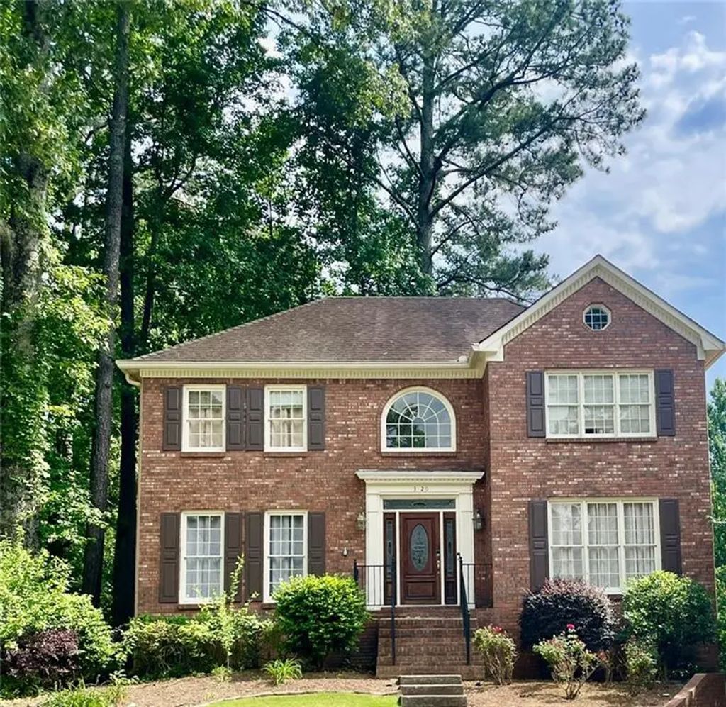 3120 Saint Andrews Circle, Duluth