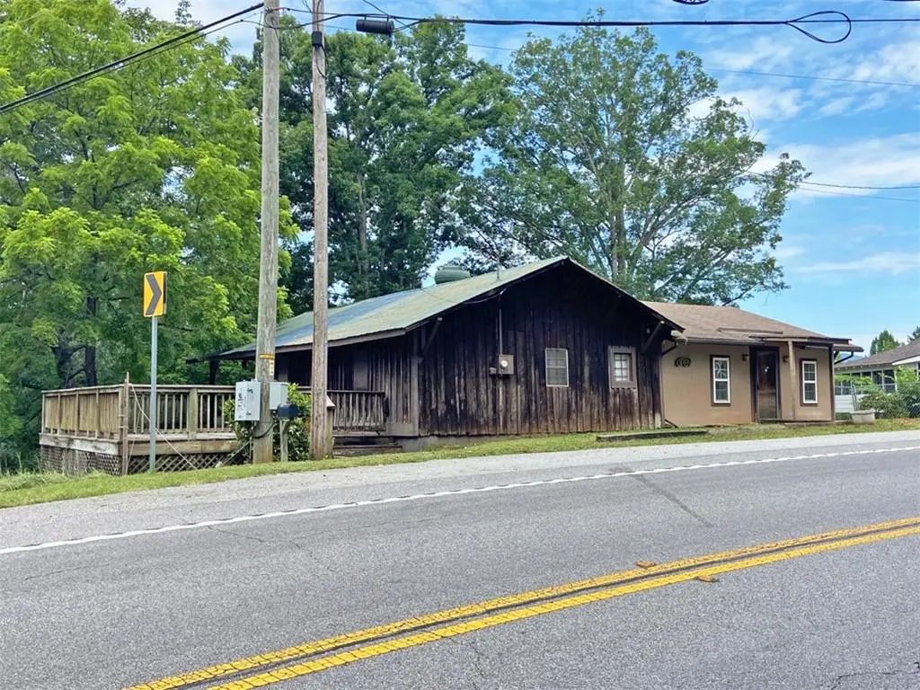 7089 Hwy. 19n, Dahlonega