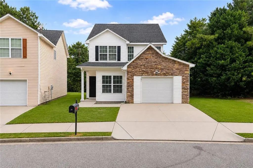2407 Hackamore Drive, South Fulton