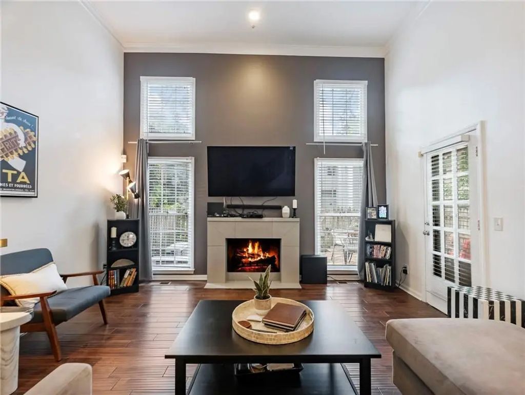 702 Brandywine Circle, Atlanta