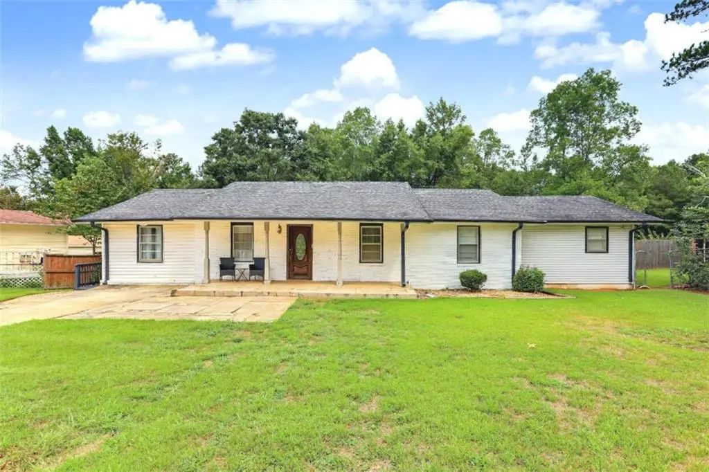 307 Elizabeth Lane, Griffin