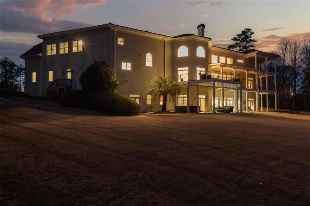 1005 Oak Mountain Road, Carrollton