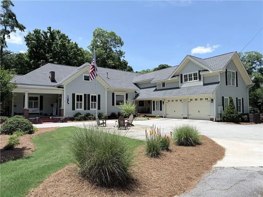 1049 N Main Street Nw, Conyers