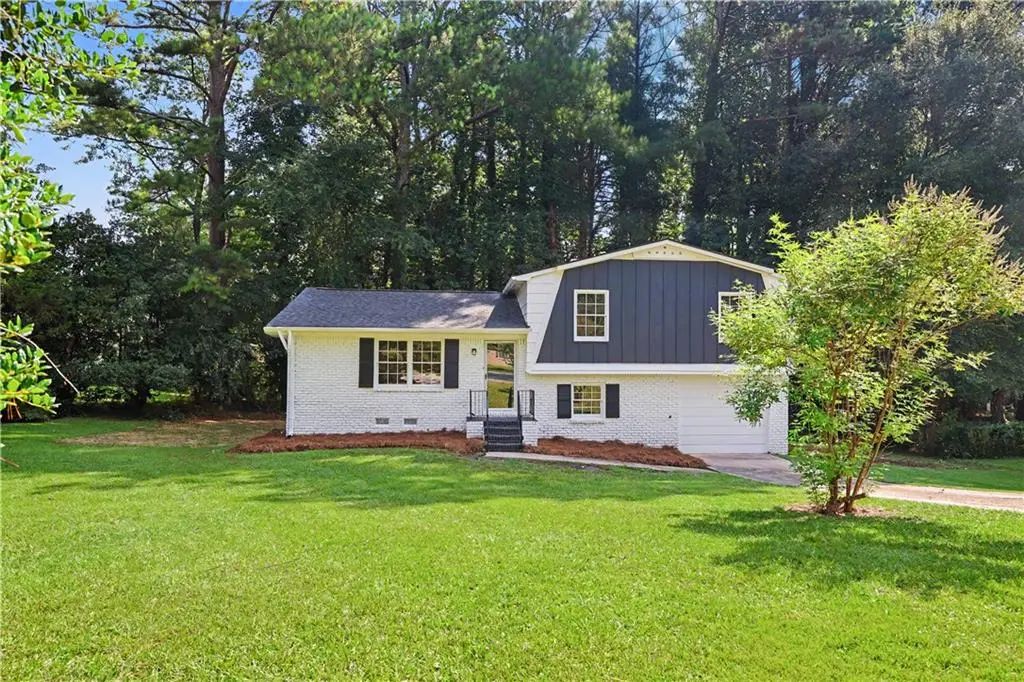 6200 Auburn Drive, Riverdale
