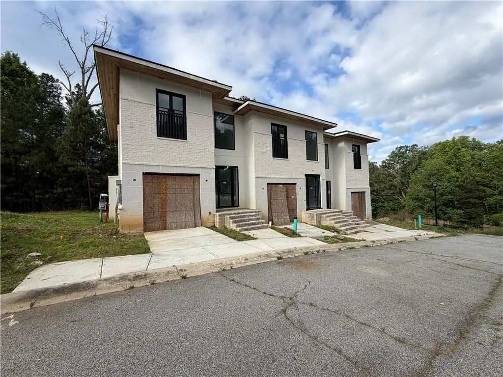 Unit Unit 1 - 3467 Benjamin E Mays Drive, Atlanta