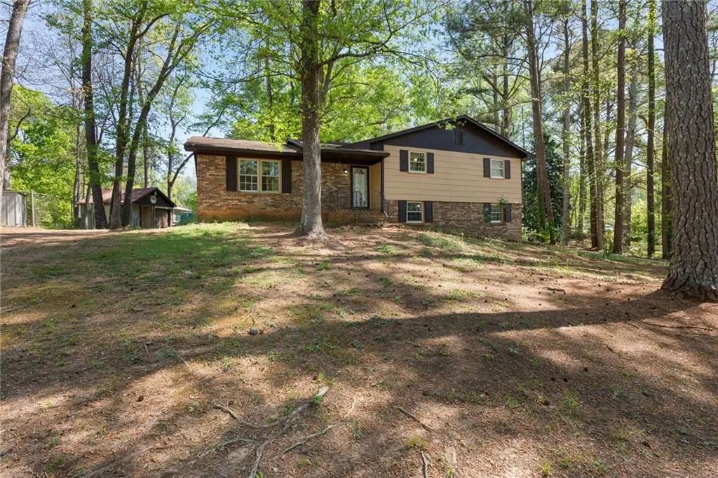 2159 Chestnut Log Drive, Lithia Springs