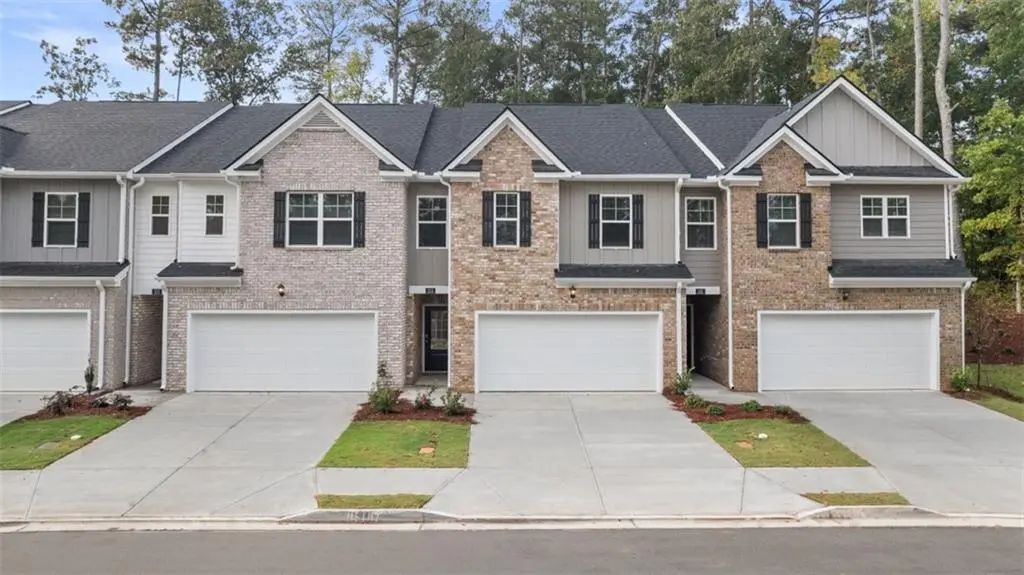 420 Silver Moon Drive, Loganville
