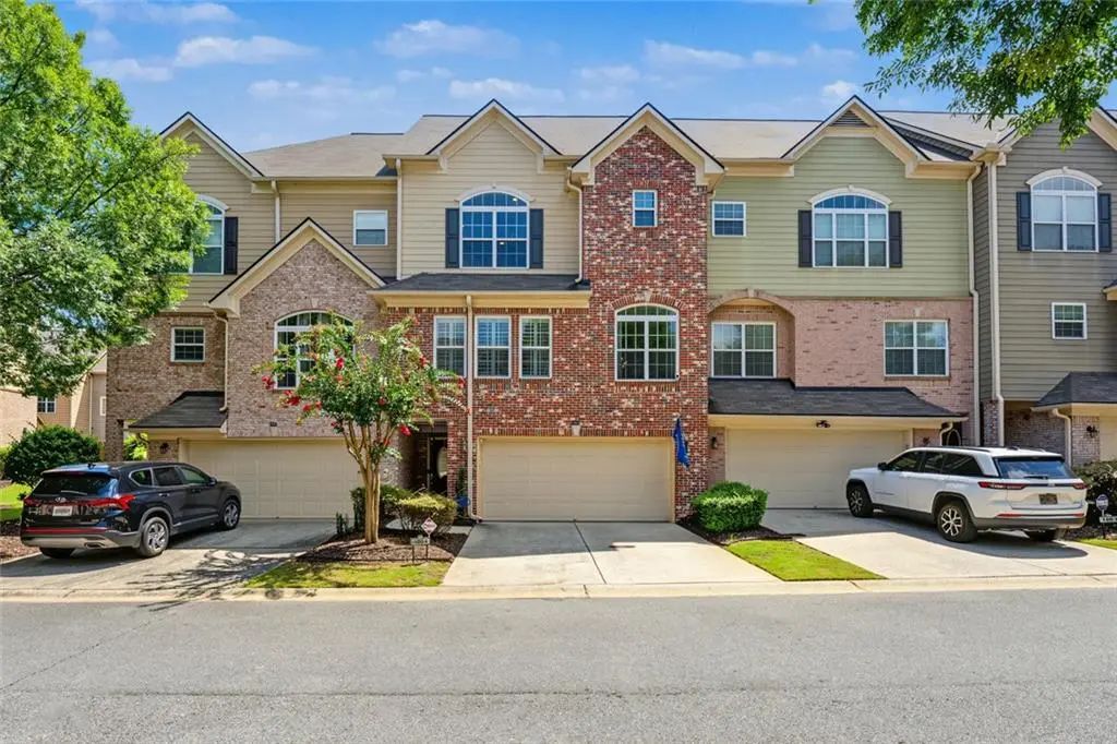 1004 Glen Ivy, Marietta
