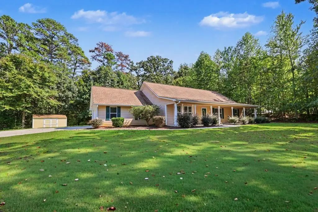 129 Buckeye Point, Commerce