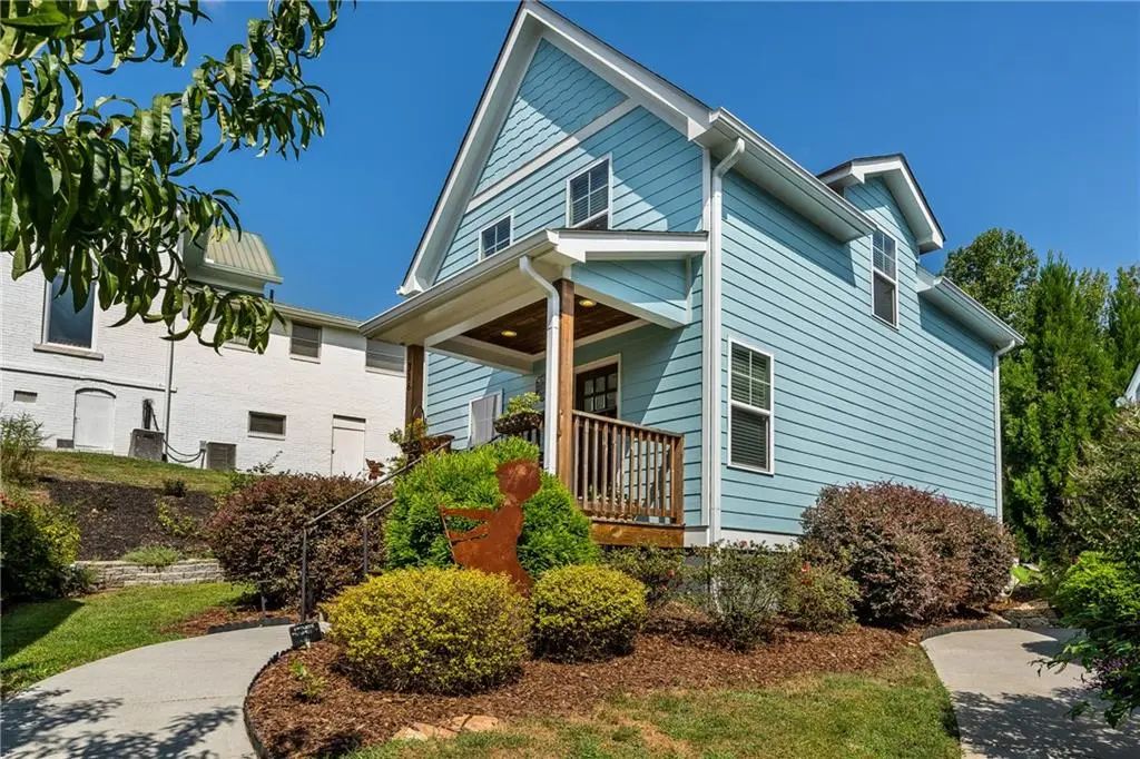 316 Cottage Court, Ball Ground