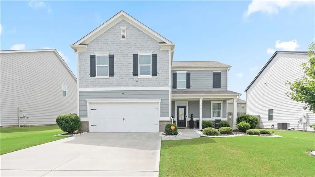 6816 Creekgate Way, Douglasville