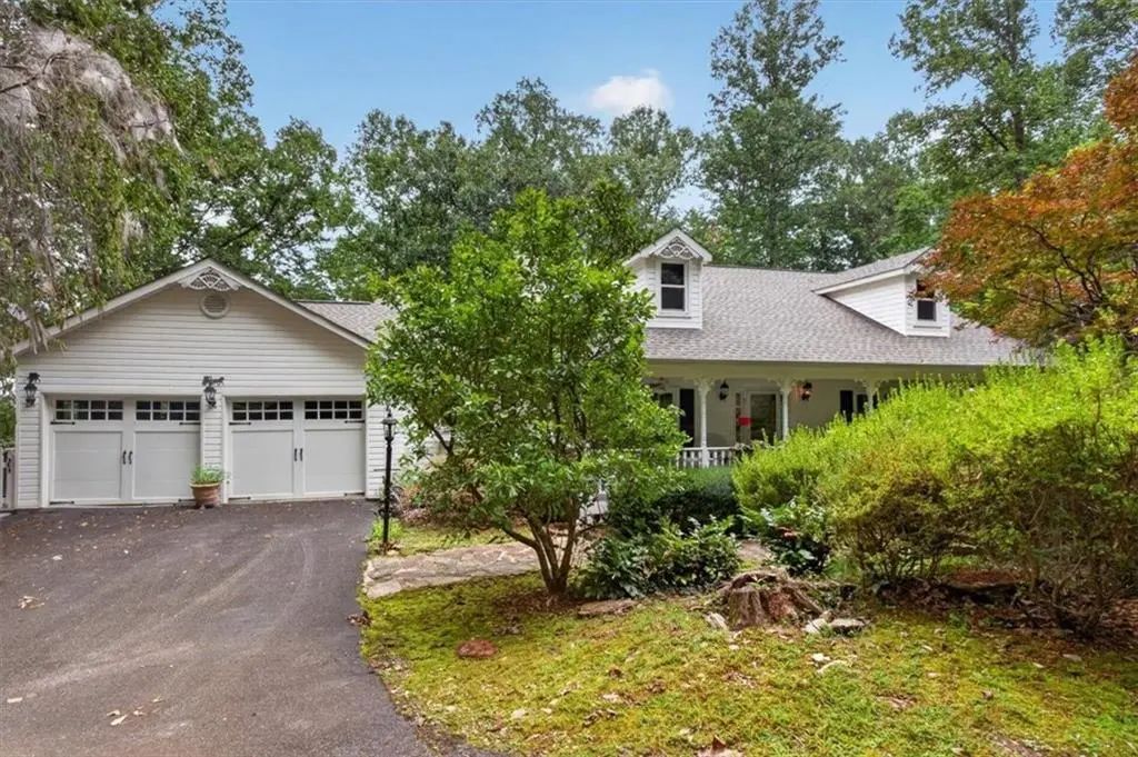 654 Oaklands Drive, Talking Rock