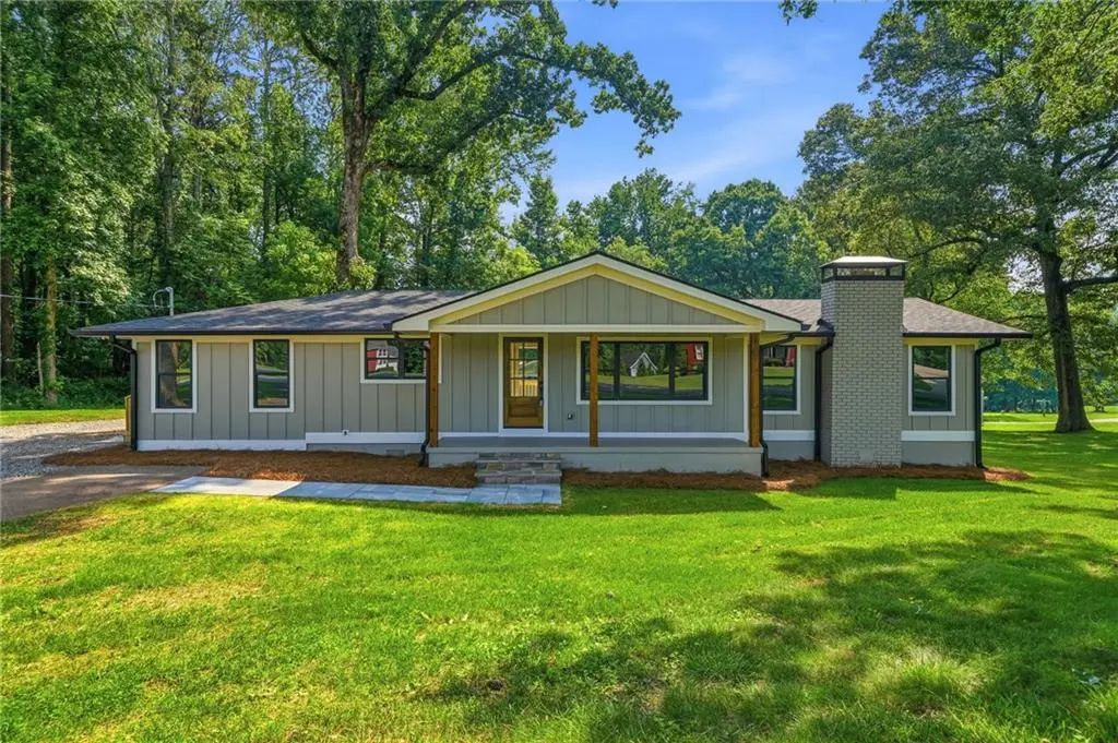 1528 New Light Road, Canton