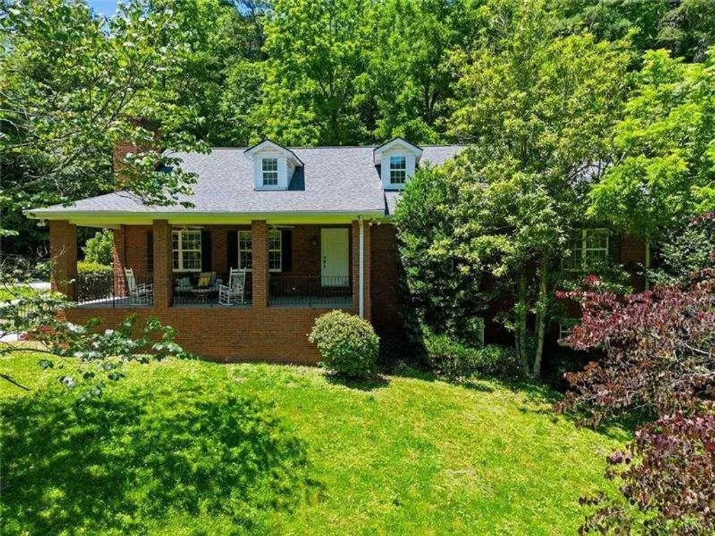 1511 Sandy Bottom Road, Tate