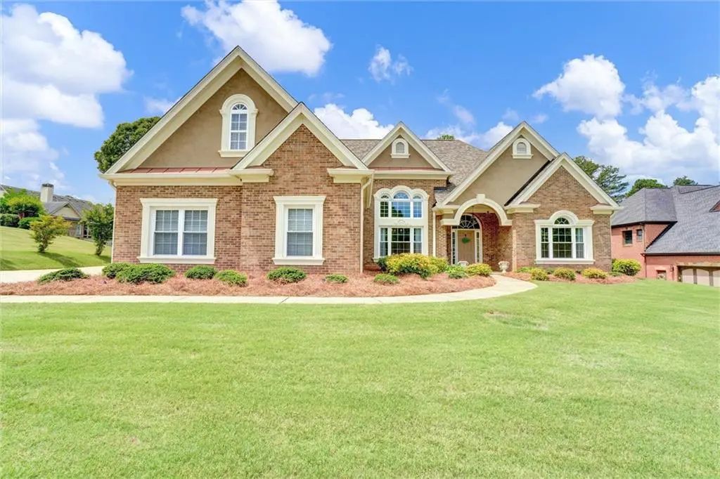 5813 Coles Court, Buford