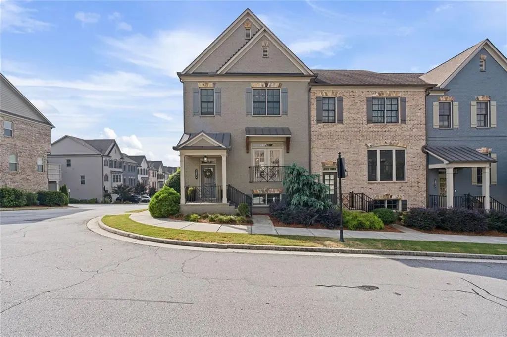 1874 Skyfall Circle Ne, Atlanta
