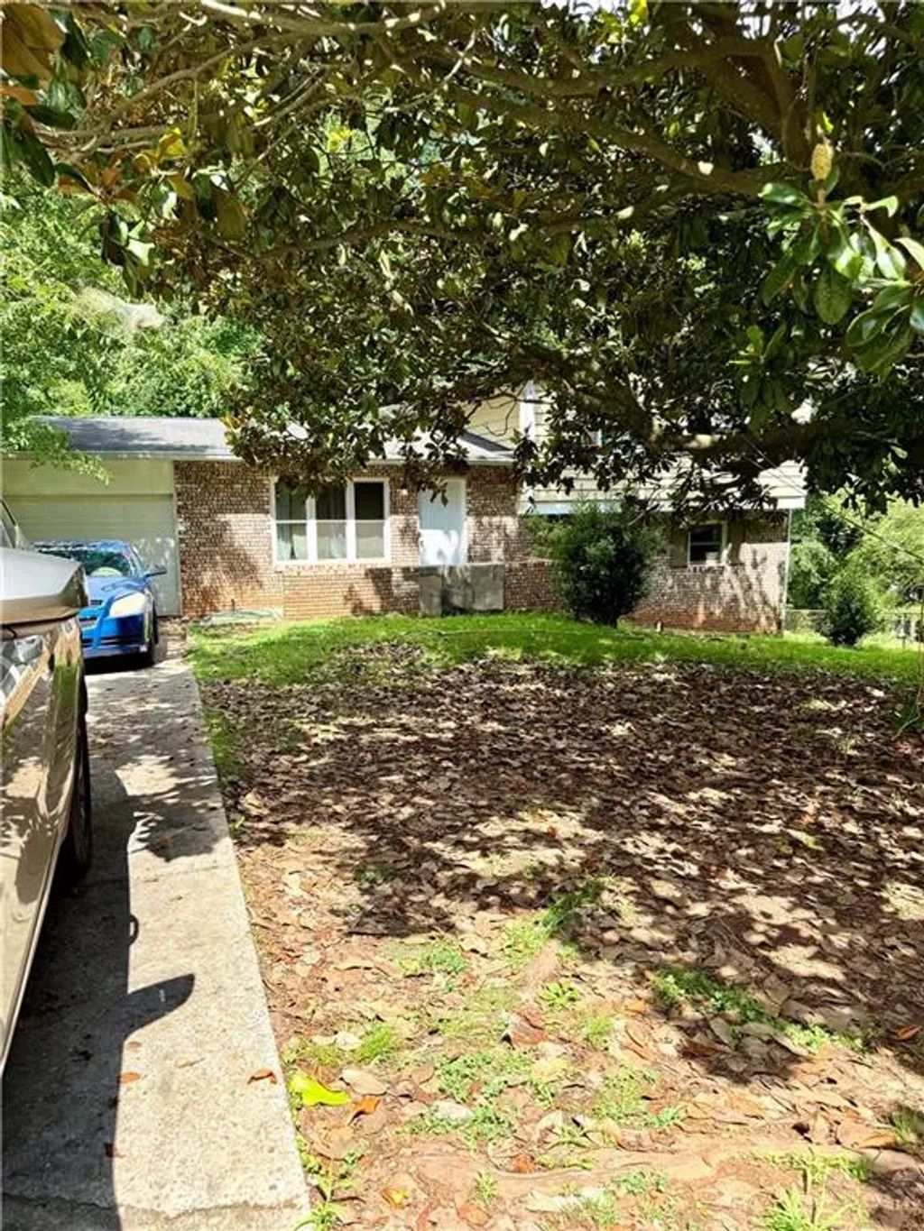 2821 Petersburg Court, Decatur