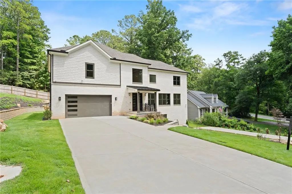 4842 Sturbridge Crescent Ne, Roswell