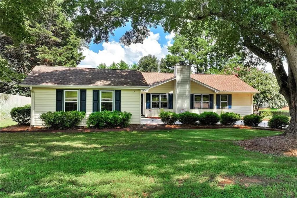 5658 Raintree Trace, Oakwood