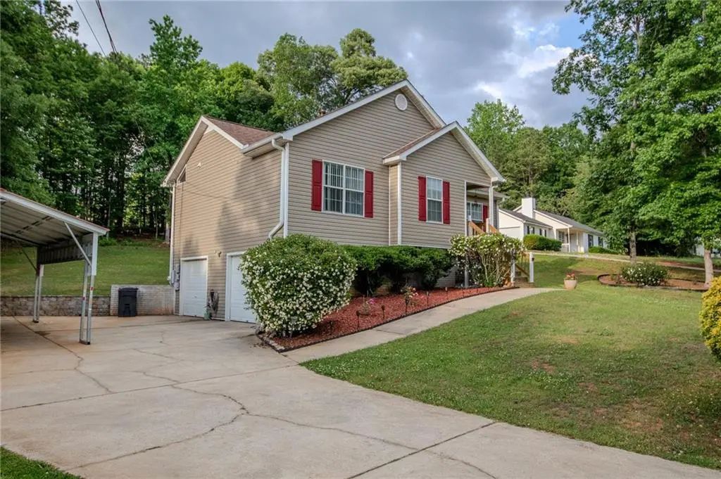 198 Brenda Ellen Drive, Newnan