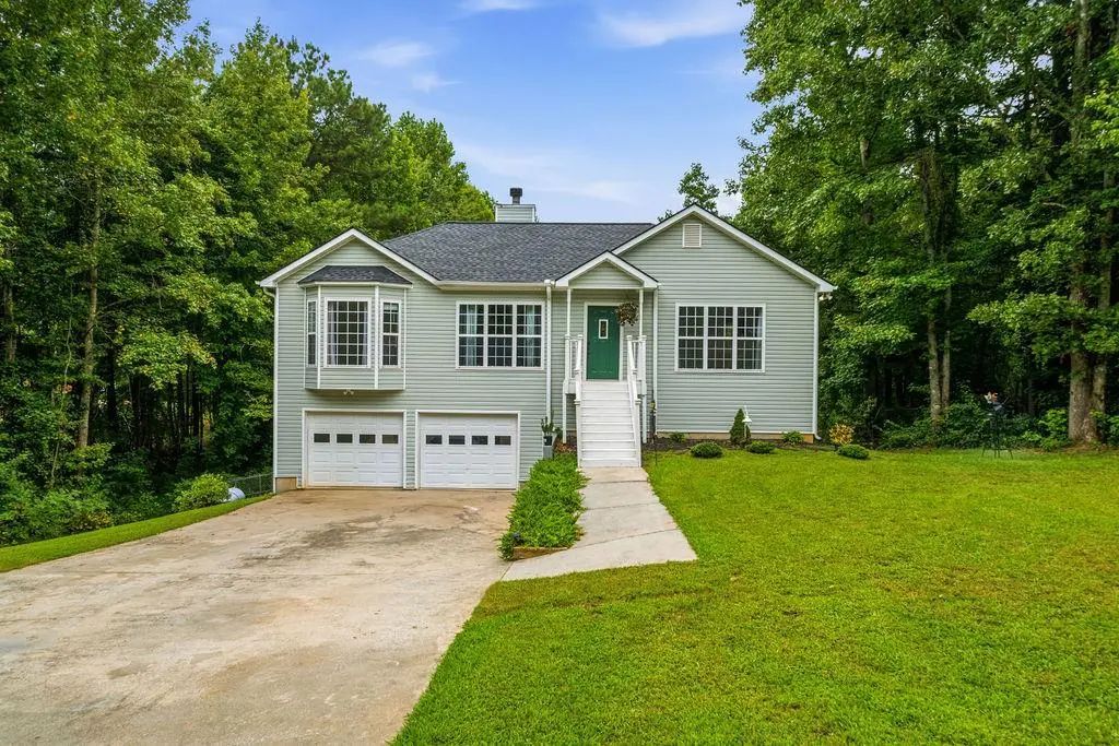 89 Providence Lake Road, Tallapoosa