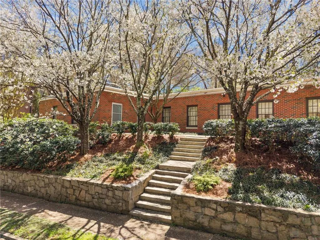 Unit B - 1933 Mclendon Avenue Ne, Atlanta