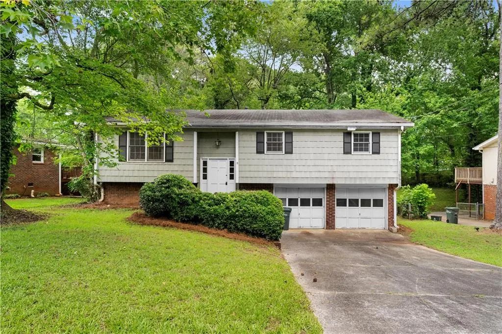 1056 Baker Lane, Marietta