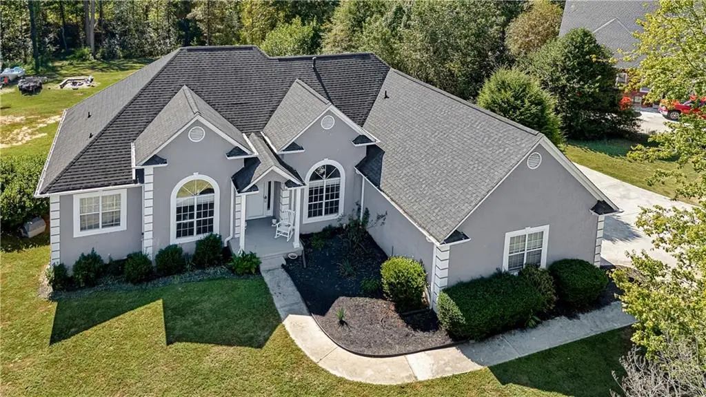 12136 Edgewater Drive, Hampton