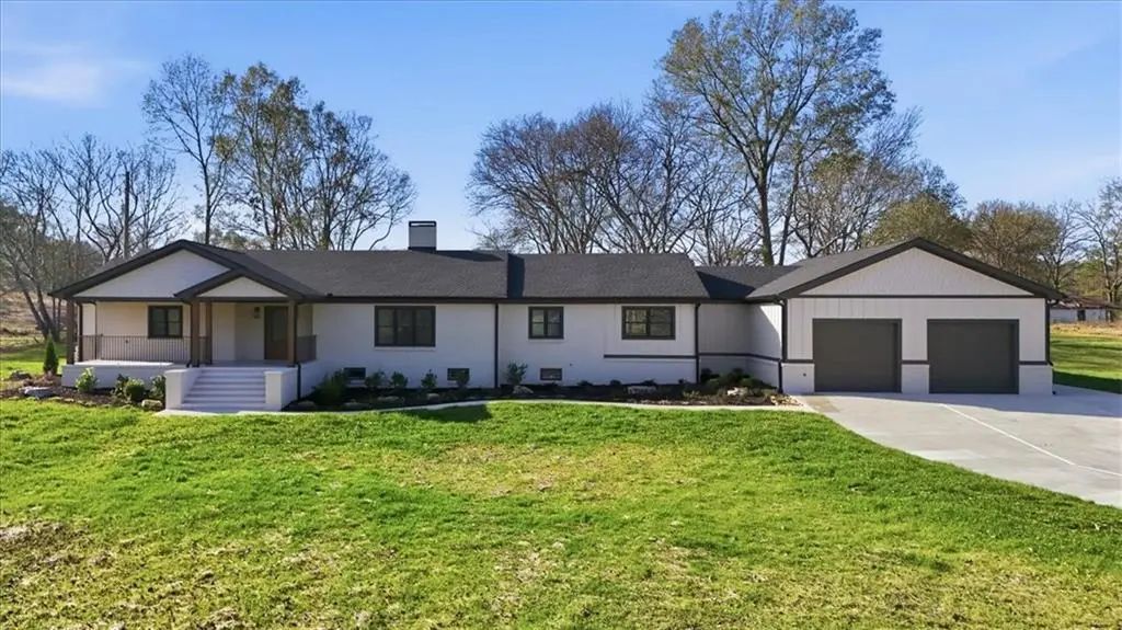 32 Church Street, Taylorsville