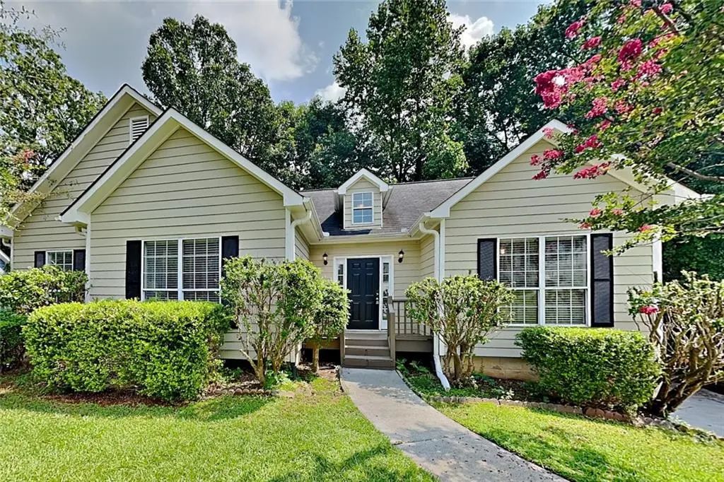 176 Shallow Ridge Lane Ne, Kennesaw