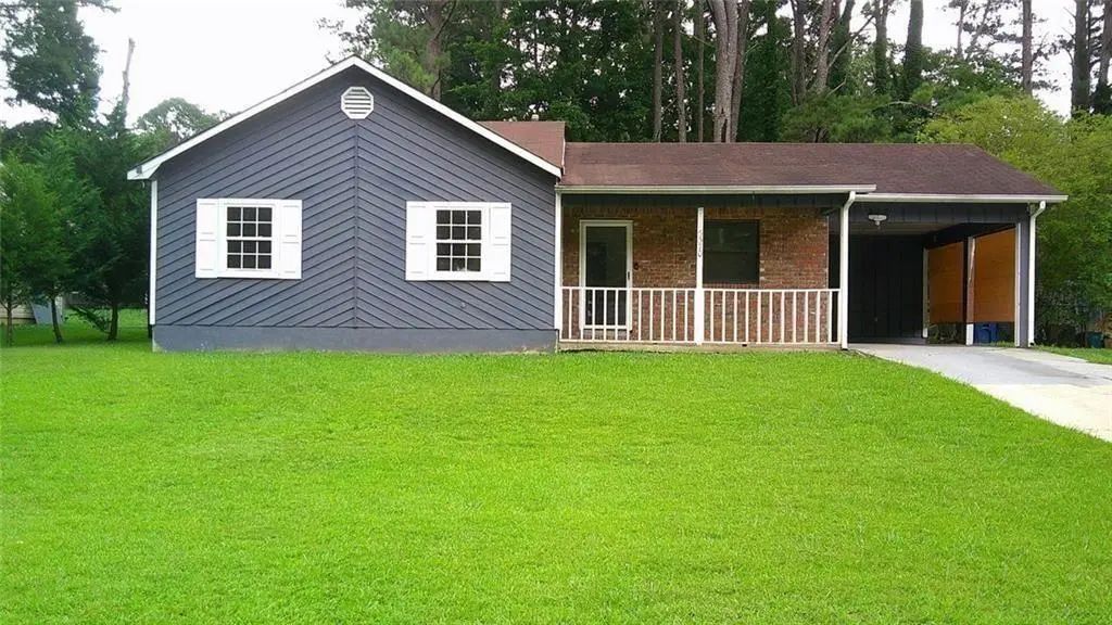 5370 Garvey Drive, Fairburn