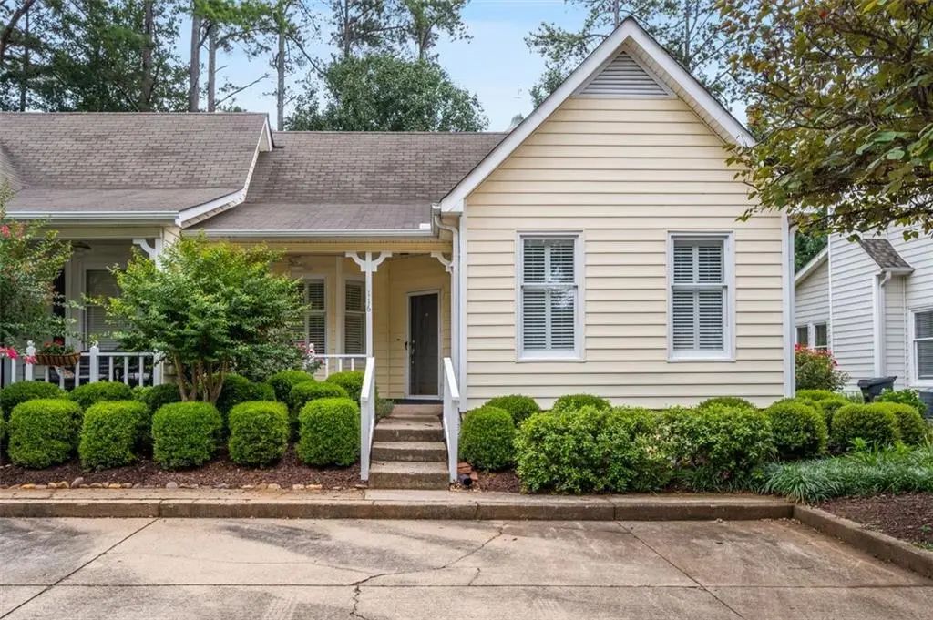 116 Victoria Way, Roswell