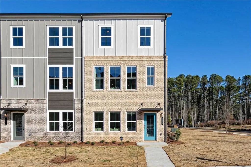 2825 Elias Creek Lane, Powder Springs
