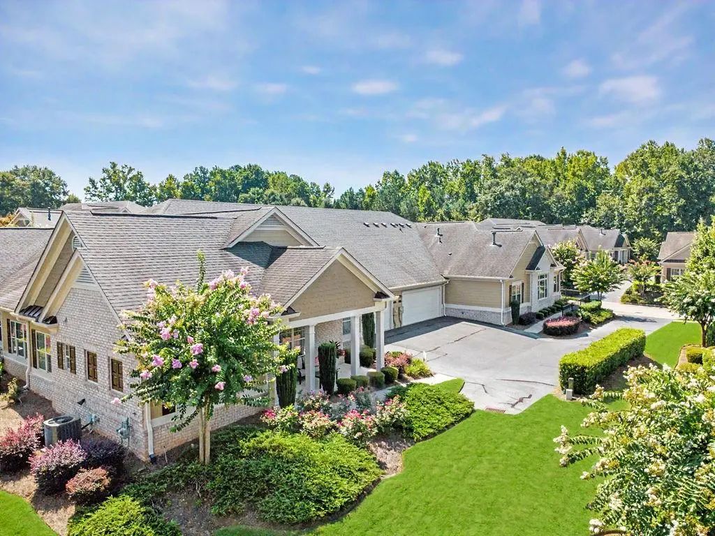 243 Orchards Circle, Woodstock