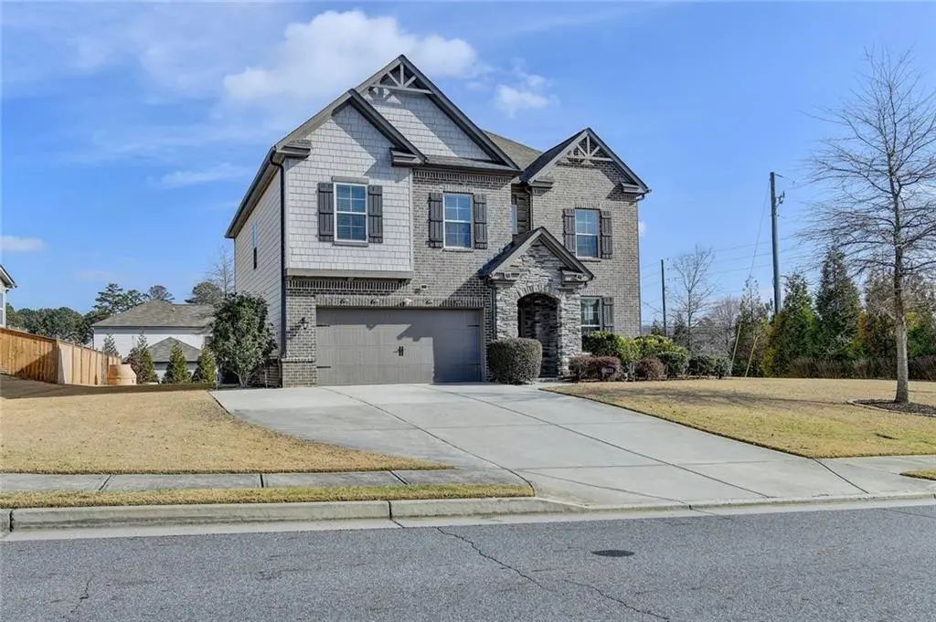 4111 Woodward Walk Lane, Suwanee
