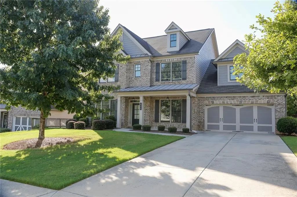 620 Hunters Grove Ct, Tucker