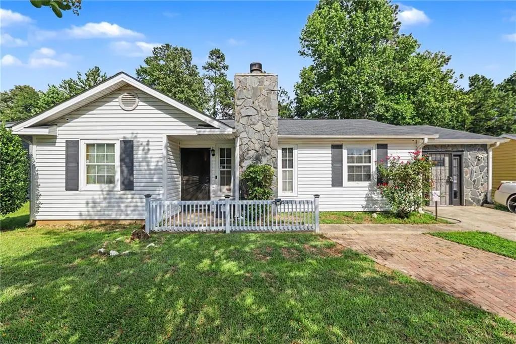 2805 Robinson Wood Drive, Riverdale