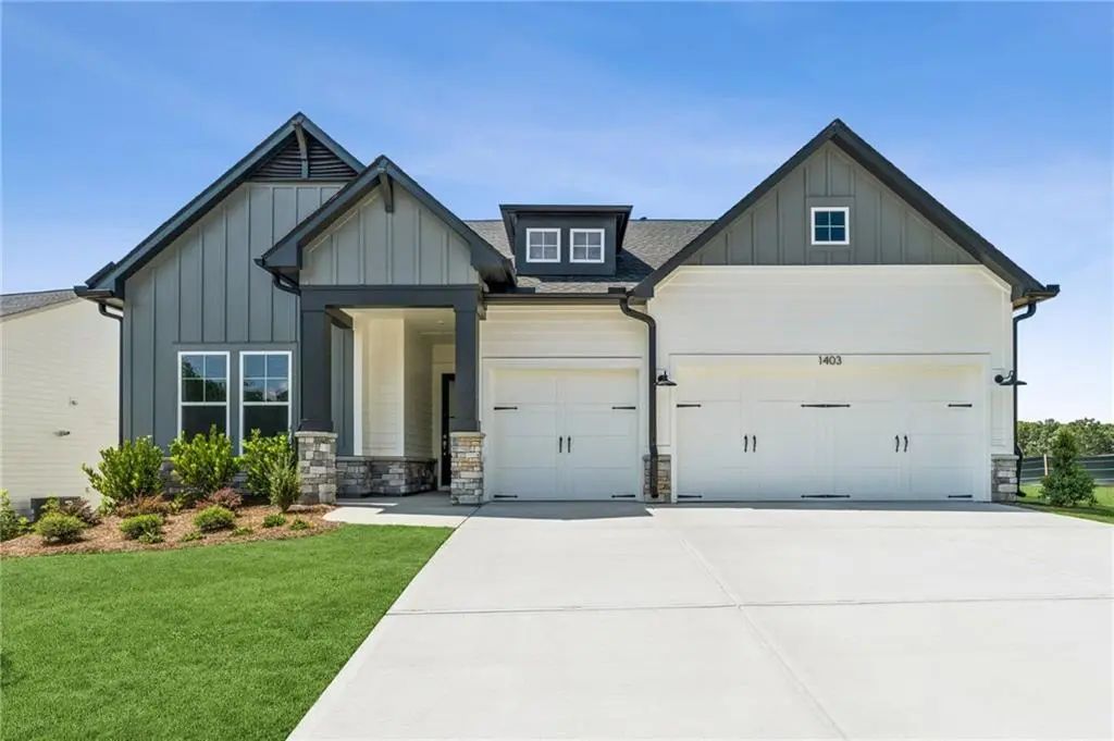 1403 Autumn Lake Drive Sw, Gainesville