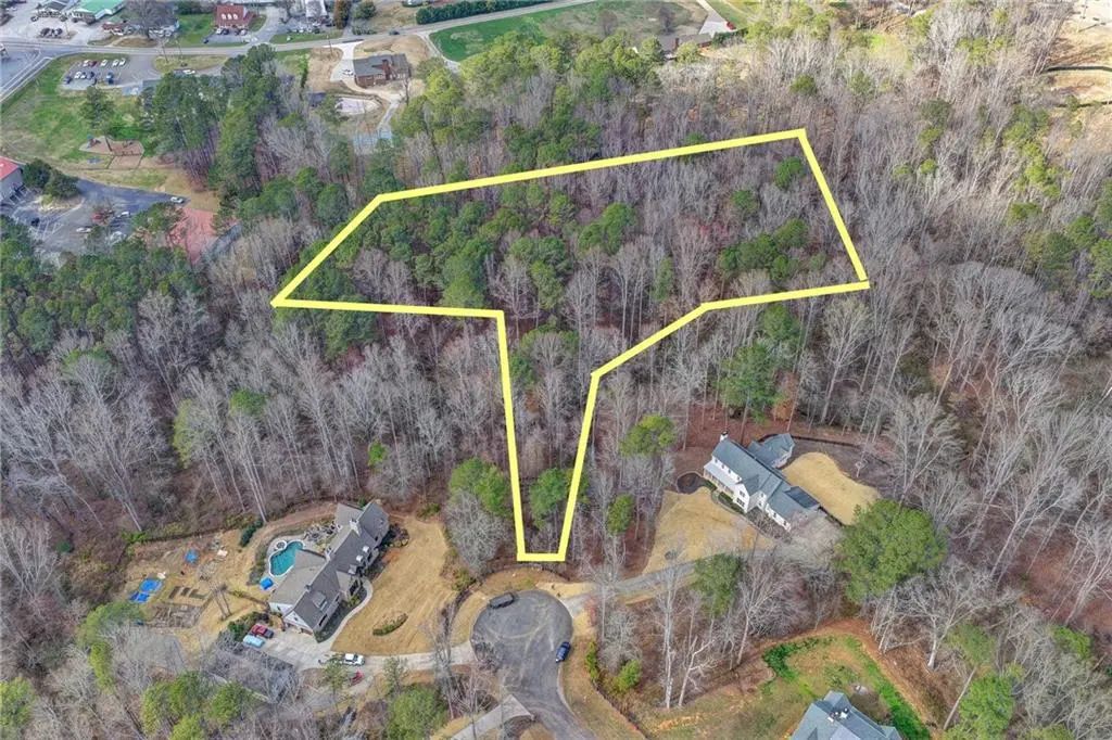 128 Long Shadows Drive, Alpharetta