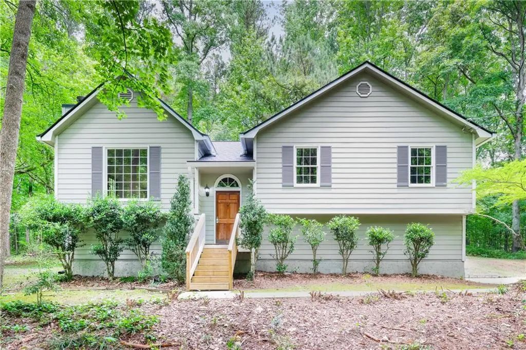 107 Shelby Lane, Hiram