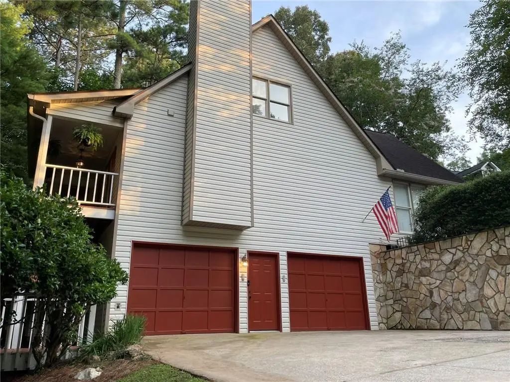 1024 Laurel Lake Drive, Ball Ground