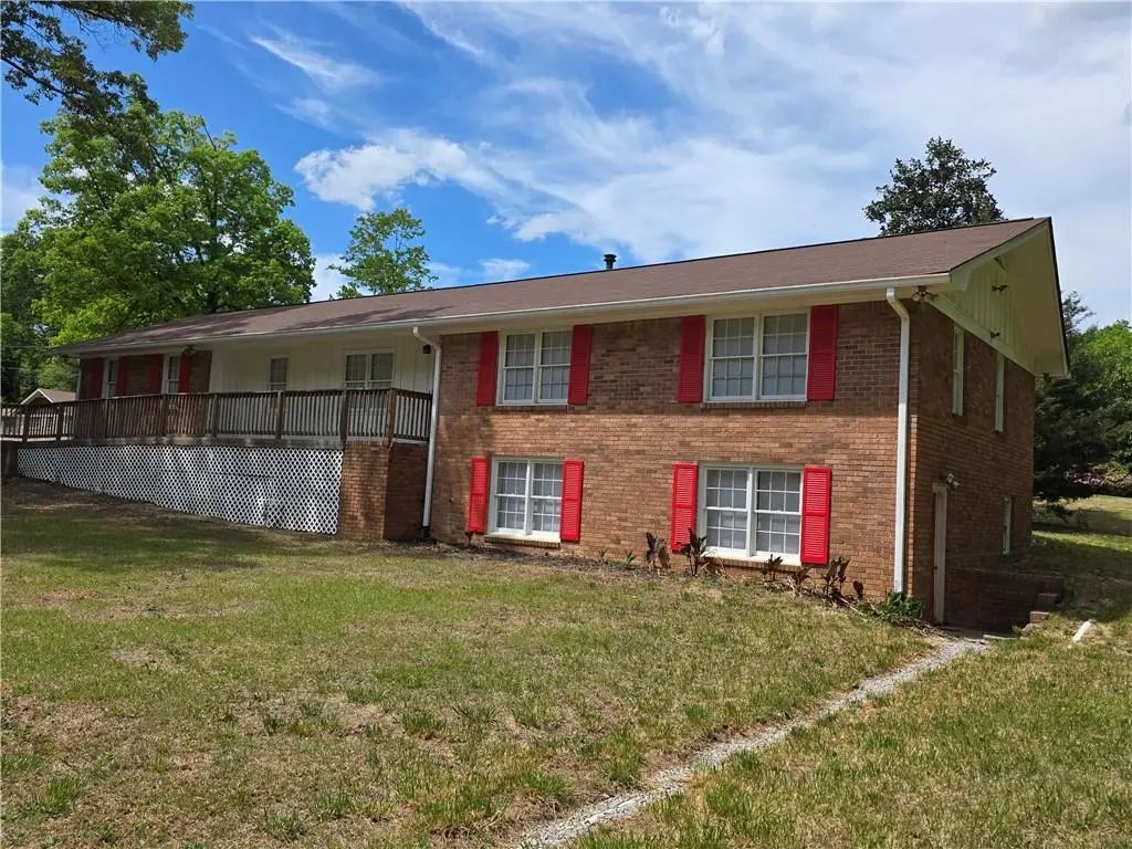 7016 Skyline Drive, Lithia Springs