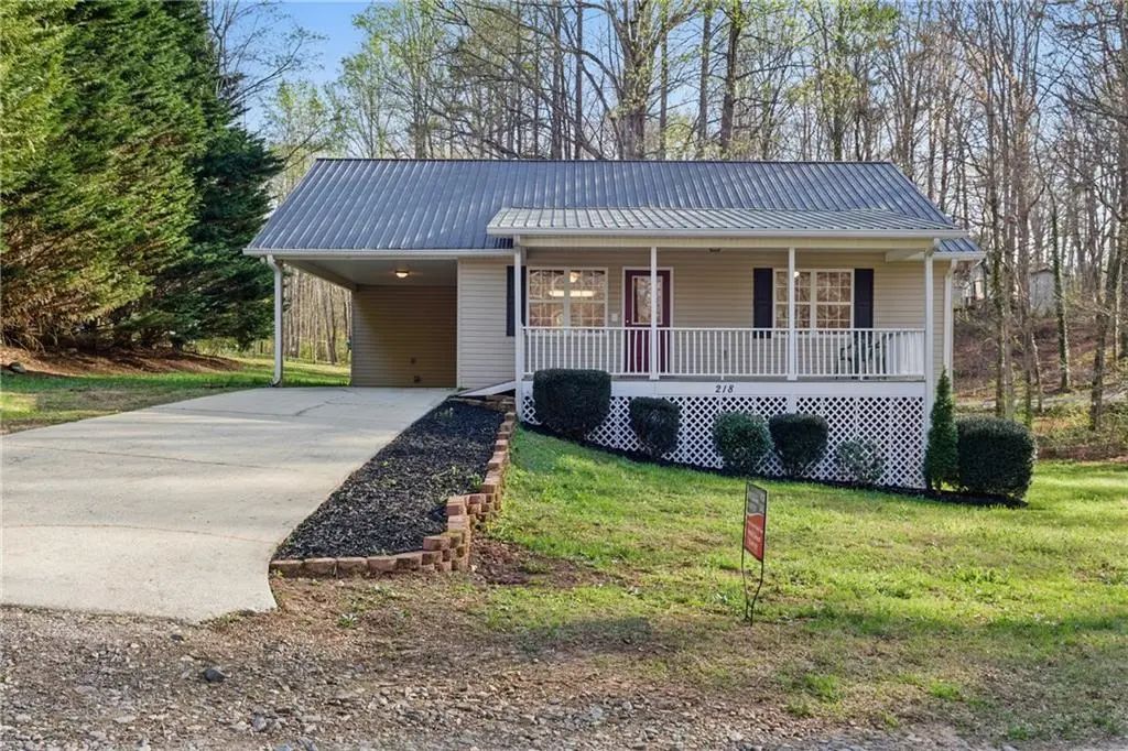 218 Eden Woods, Clarkesville