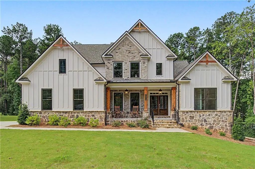 5893 Ford Rd, Acworth