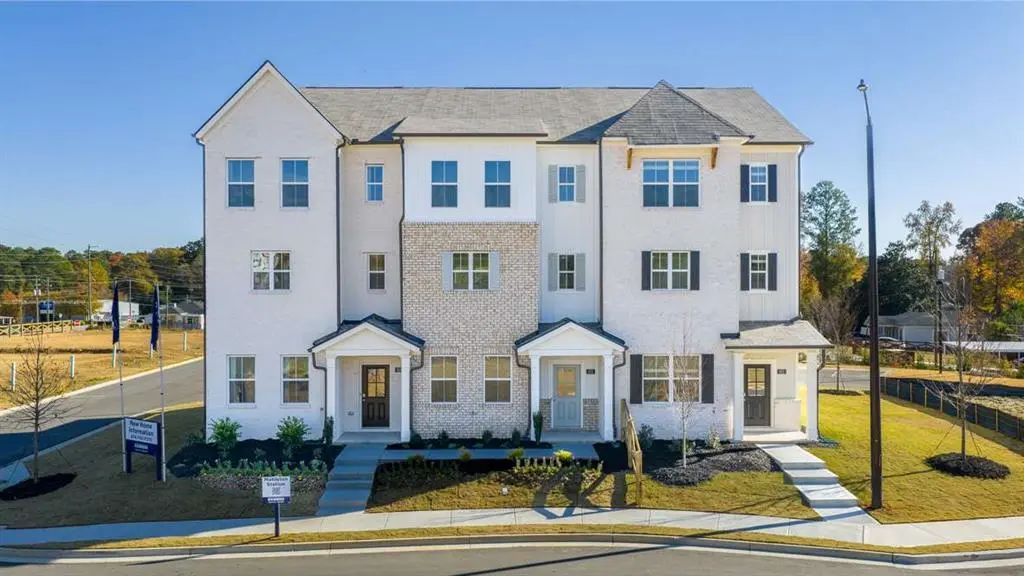 Unit 52 - 6214 Honeybell Alley, Mableton