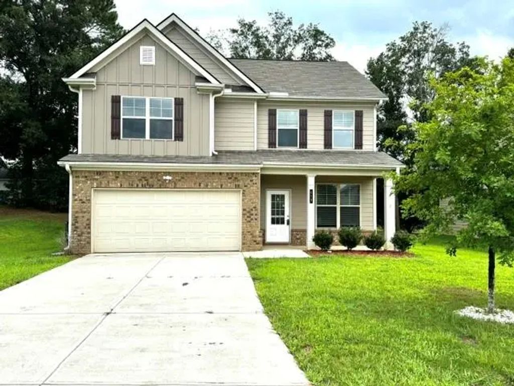 412 Mcginnis Circle, Calhoun